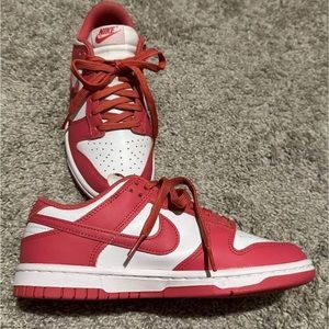 Nike magenta low top